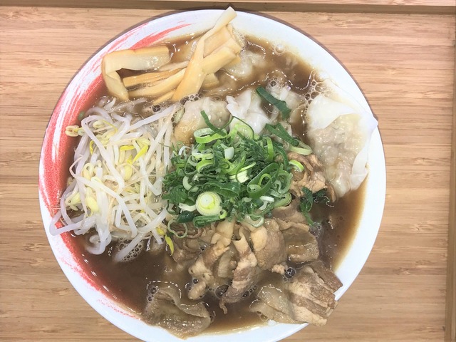ワンタンメン肉入り4 (2)