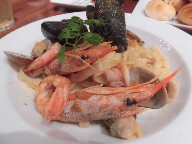 イタリアサルディーナ産カラスミと魚介のペスカトーレ.ビアンコ1