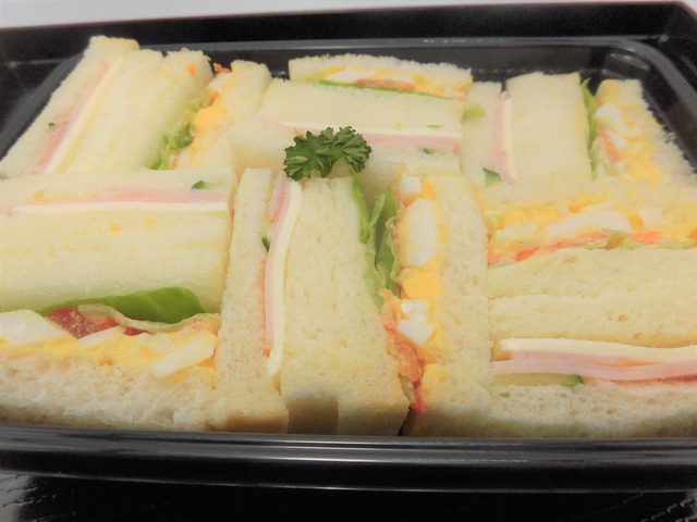 叶サンドイッチ1