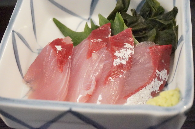 ハマチの刺身2