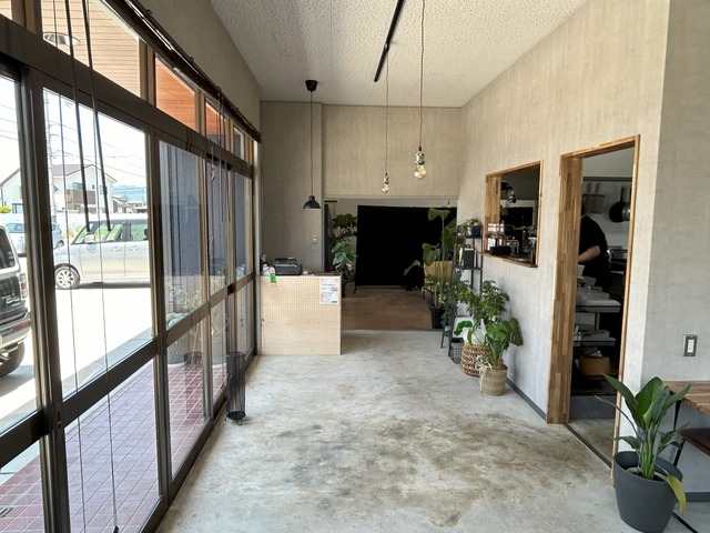 店内1-1