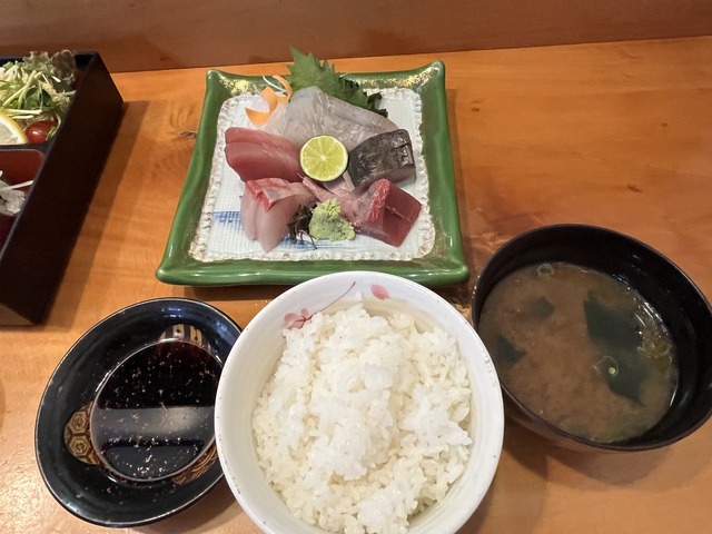 刺身盛り合わせ1-1