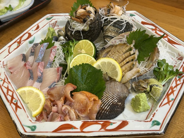 刺身盛り合わせ1-1-1