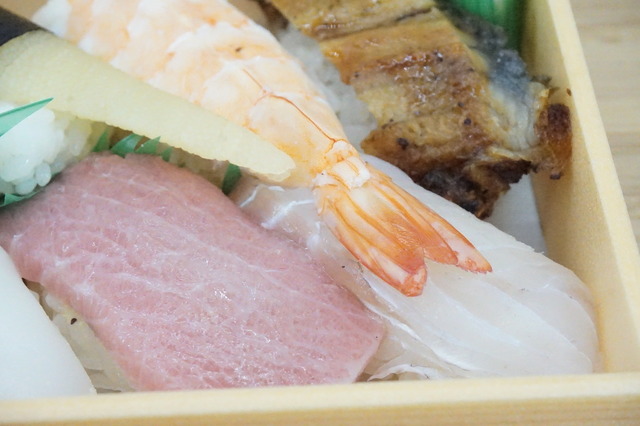 上にぎりとろ白身1