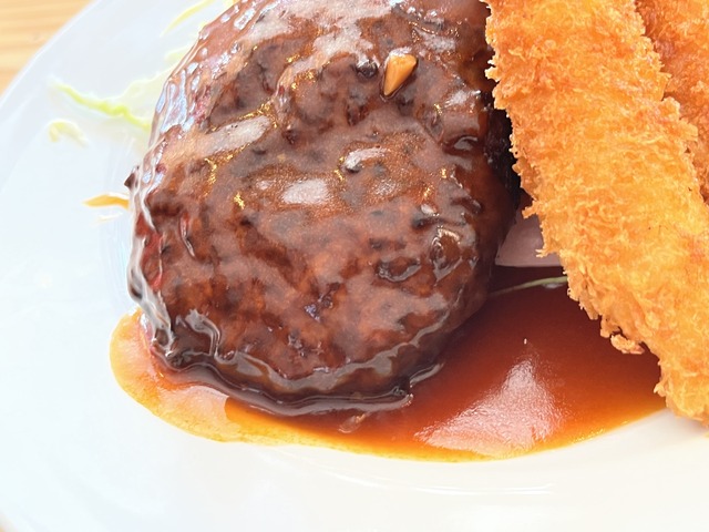 ハンバーグ＆エビフライ定食2-1-3