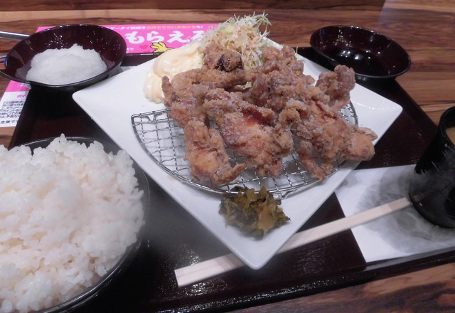 おろし唐揚げマウンテン