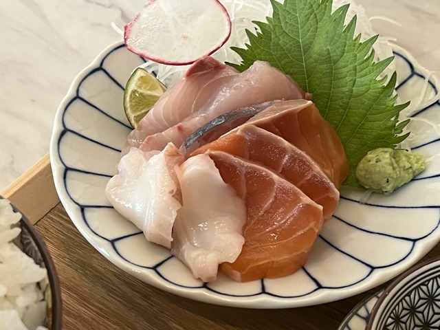 刺身定食1-2-1-1