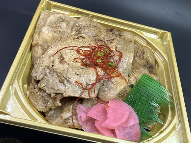 名物豚丼1-2-5