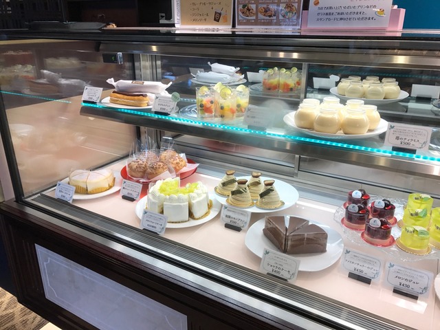 ショーケース7