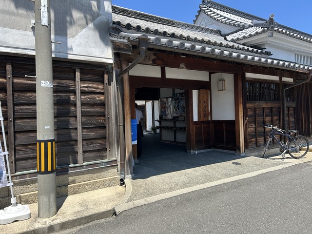 井筒屋敷入口1-1