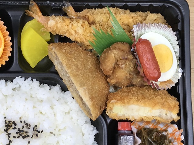 サービスランチ(海老フライ)1-1