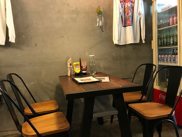 店内1