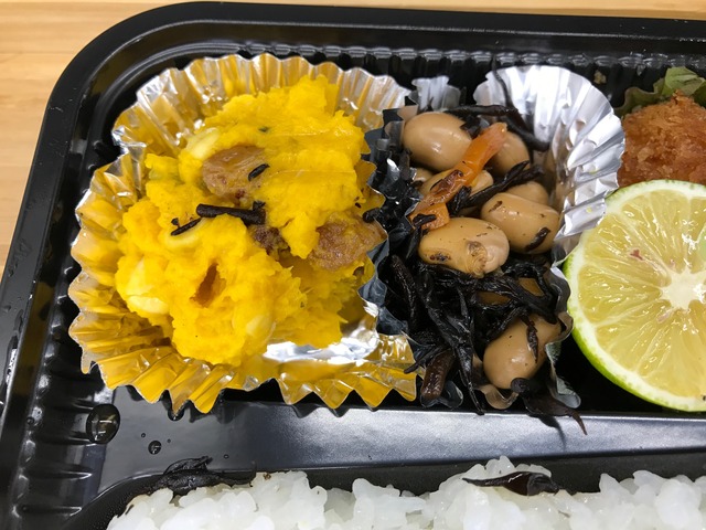 とんかつ弁当2-2