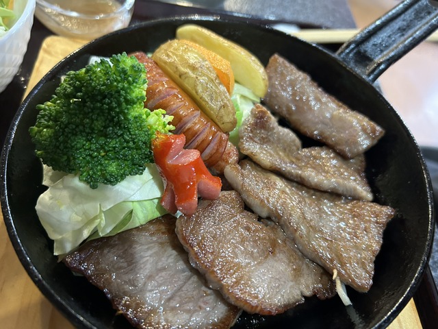 焼肉ランチ1-2-8