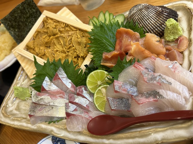 ウニ入り刺し盛1-1-6