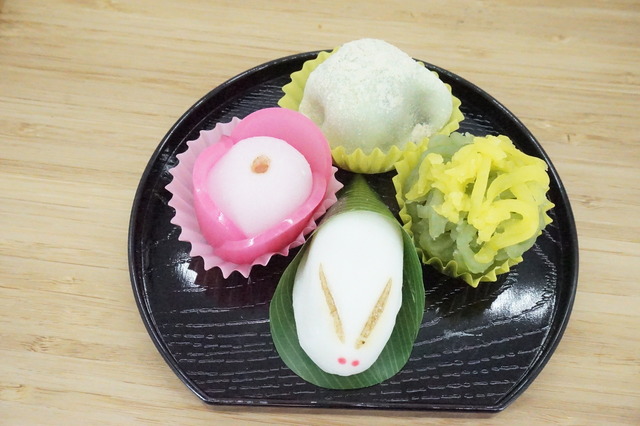 生菓子うぐいす餅つばき笹うさぎ