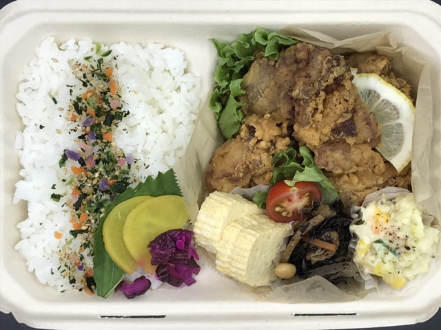 から揚げ弁当2-1-1