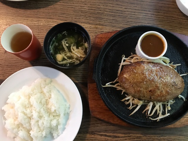 花杏子ハンバーグセット1