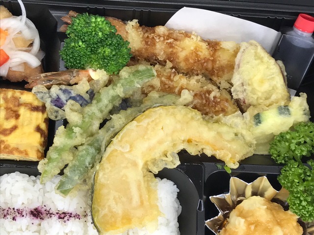 天婦羅弁当2-1