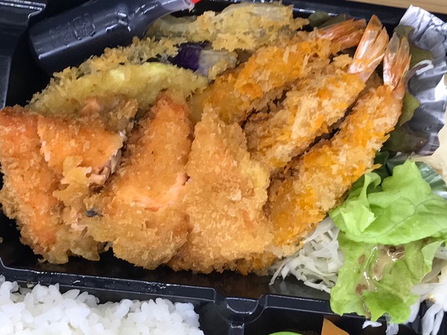 ミックスフライ弁当2-1