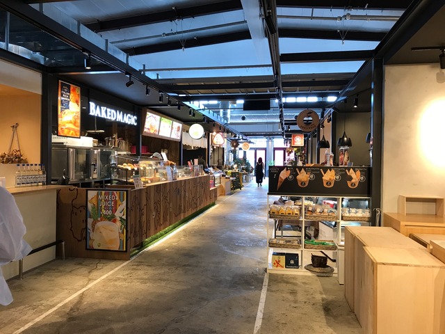 店内18
