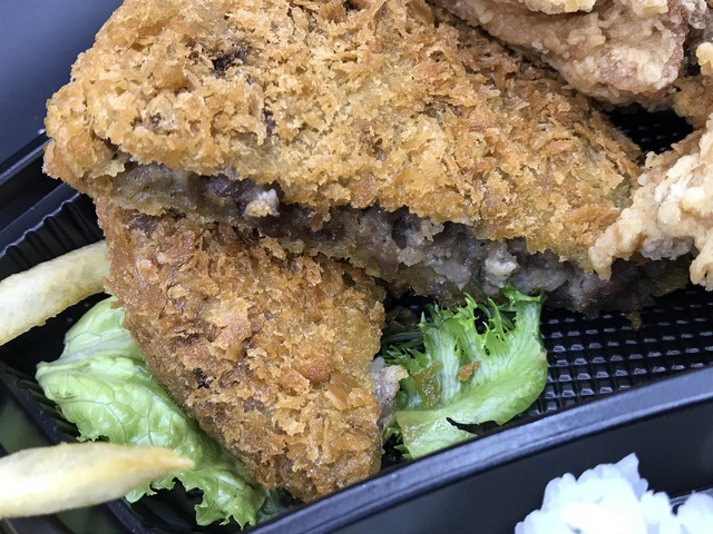 牛タンから揚げ弁当2-2-2