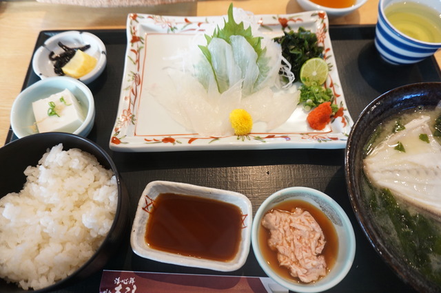 カワハギの御造り定食1