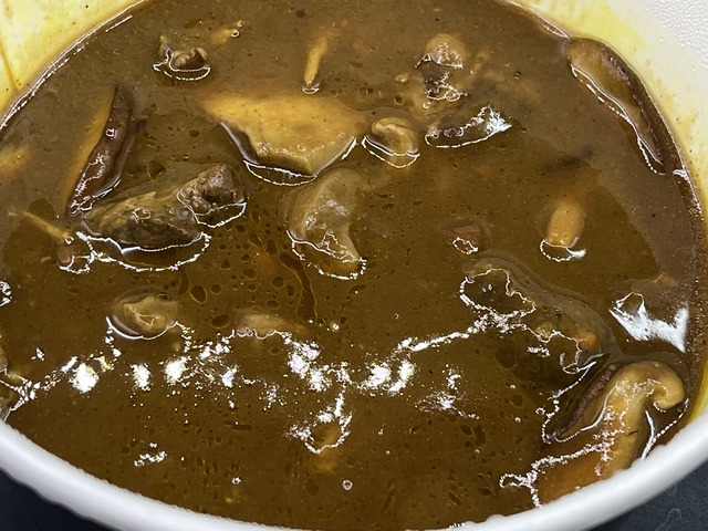 牛すじ煮込みときのこのカレー1-2-4