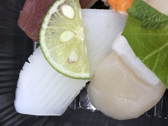 寿司6貫盛り貝柱イカ