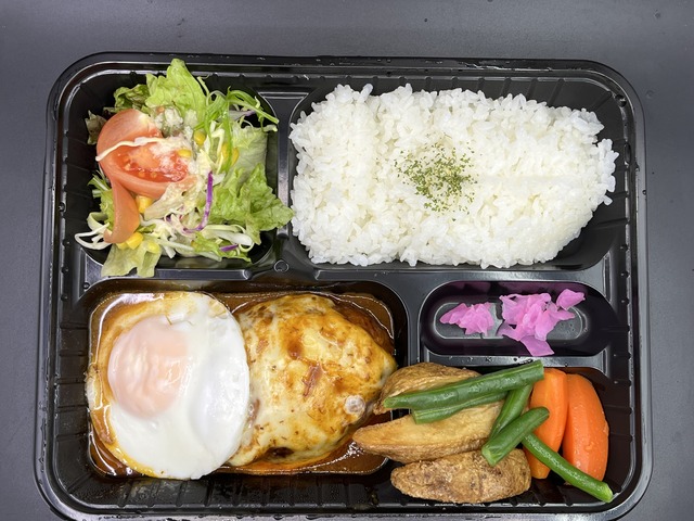 チーズハンバーグ