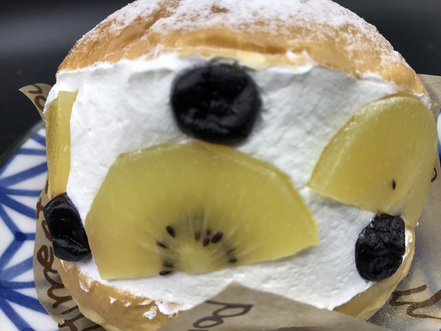 マリトッツォゴールドキウイブルーベリー1-1