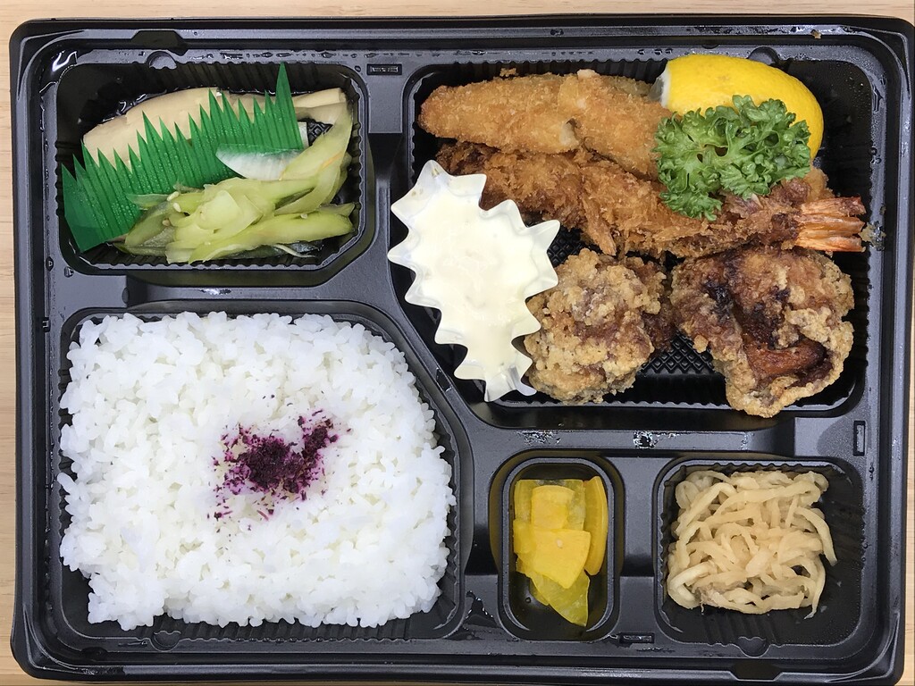 海鮮料理屋さんでテイクアウト 海鮮活魚 潤 徳島 おいしい 楽しい 海鮮料理屋さんでテイクアウト 海鮮活魚 潤 徳島 おいしい 楽しい