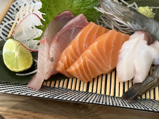 刺身定食1-3-3