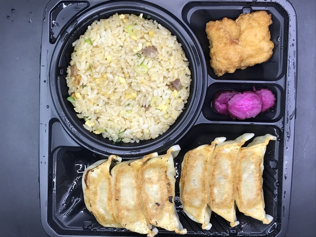 チャーハン弁当1
