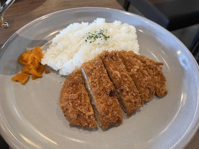 カツカレーランチ1-3-3