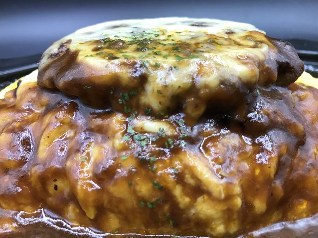 ハンバーグオムライス2-1-2