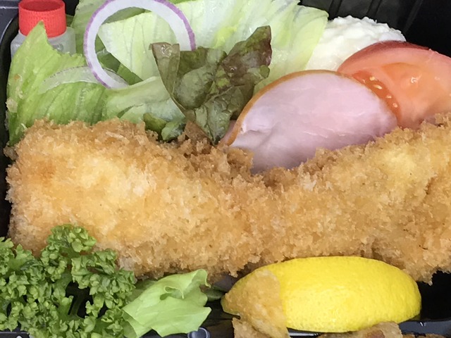 白身フライとポークピカタ弁当2-3