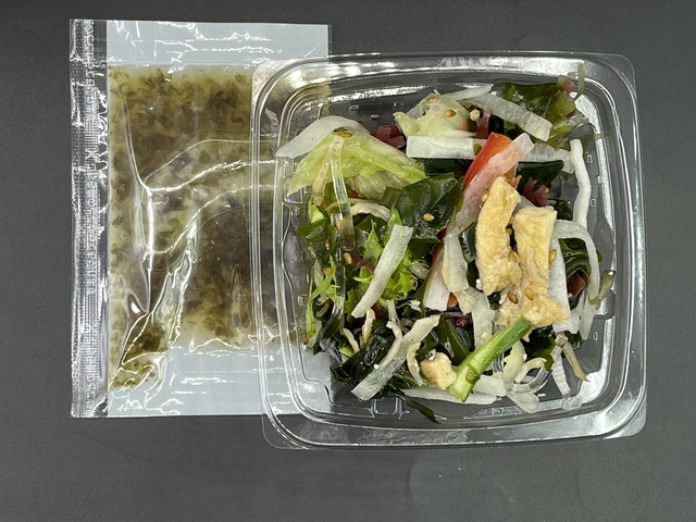 海藻と生姜じゃこのサラダ1