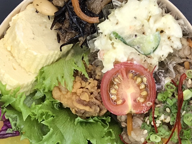 牛焼き肉弁当2-2-2