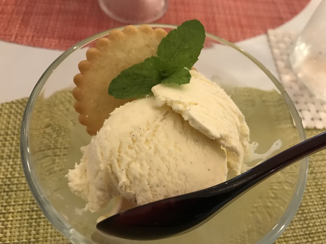 ランチバニラアイス