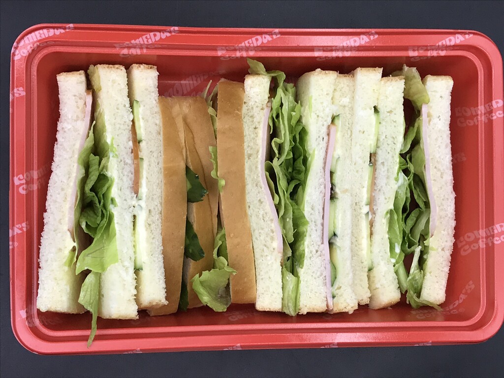 サンドイッチをテイクアウト コメダ珈琲沖浜店 徳島 おいしい 楽しい