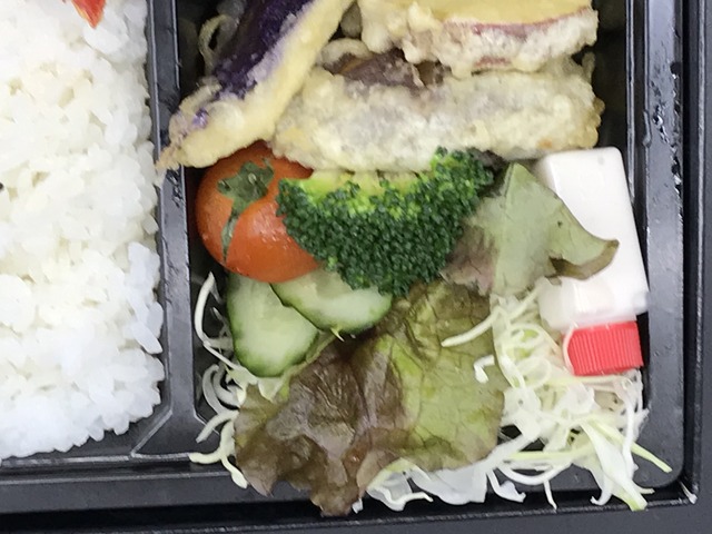 天婦羅盛り合わせ弁当2-2