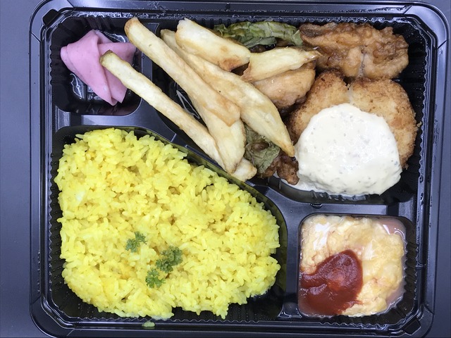 クリームコロッケとから揚げ弁当2