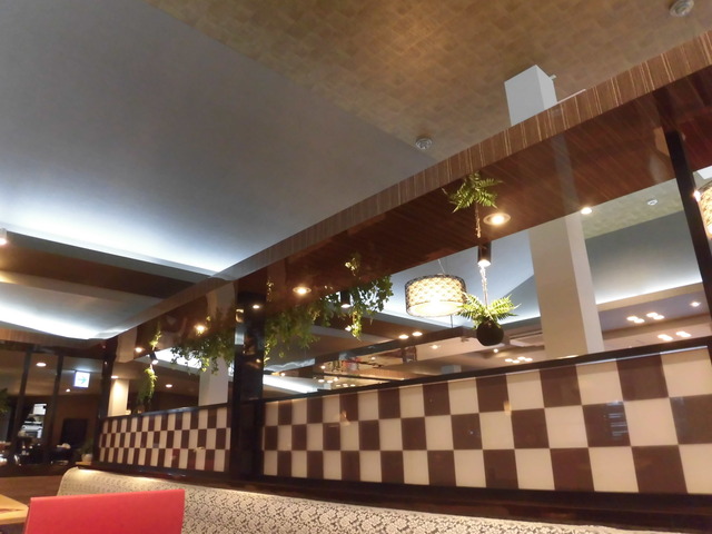 店内１