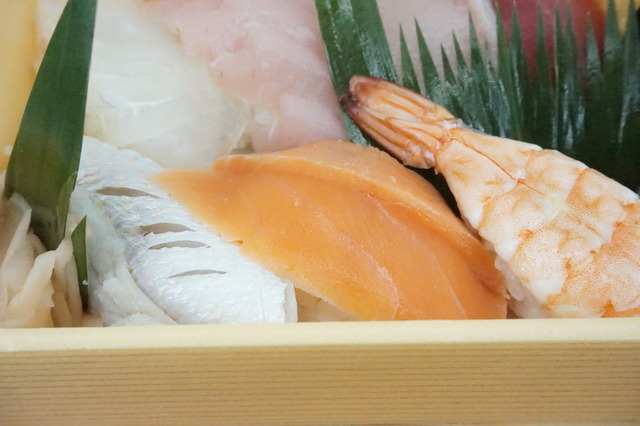 上にぎります青物