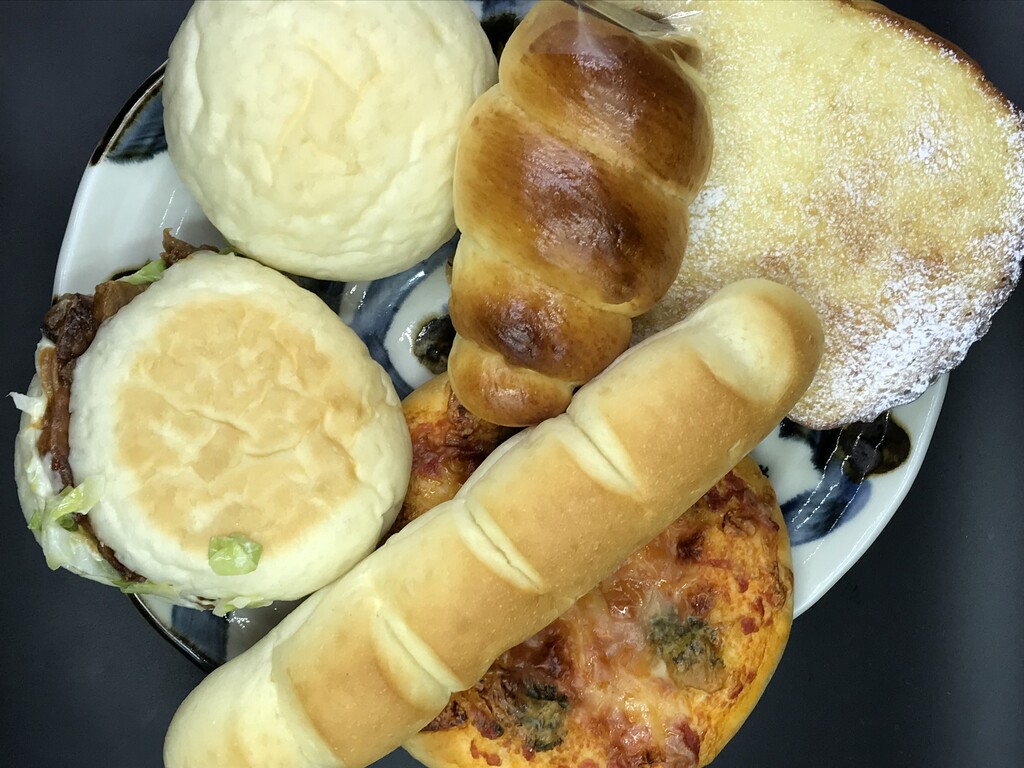 阿波市市場町 Kーfactory 徳島パンとスイーツと