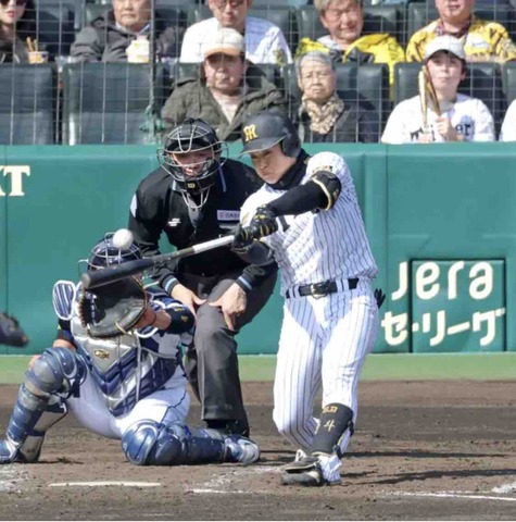 阪神・中川　甲子園初アーチ！４戦連続安打猛アピ継続　「ゴロ増えてた」悪癖修正へ大山から助言生かした