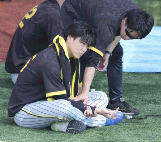 阪神・湯浅　検査次第では長期離脱も　右肘のコンディション不良で抹消「申し訳ない」