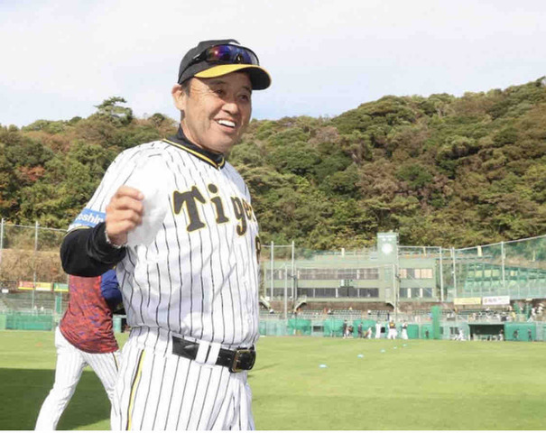 阪神　岡田監督がテレビで秋季C第一声「盗塁、走塁は武器。打たなければ足を使いましょう」