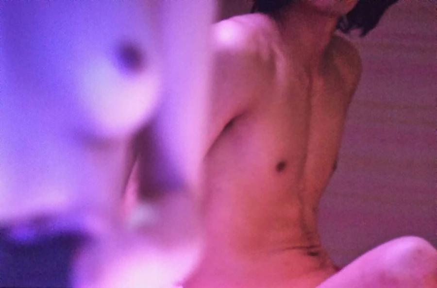 　乳首　二階堂 